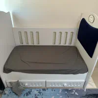 تخت وسرویس خواب کودک