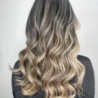 آموزش و خدمات رنگ لایت