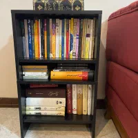 کتابخانه ، میز