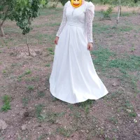 پیراهن مجلسی یک بار پوشیده شده