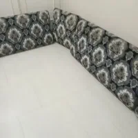 تعدادی پشتی رنگ شیک و کاملا تمییز