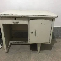 میز فلزی تحریر کار