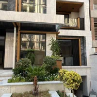 آپارتمان۳۲۰مترسوپرلوکس نوساز ۲۴ متری غربی‌ها