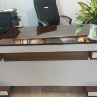 لوازم اداری (میز و کتابخانه اداری)