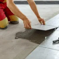 کارگر .سنگکاری و کاشیکاری