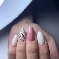 خدمات تخصصی ناخن