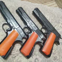 تفنگ اسباب بازی
