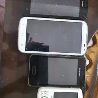 ۴ گوشی موبایل