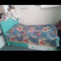 تخت خواب کارکرده