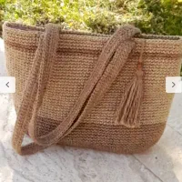 نیازمند کیف و کلاه کنفی