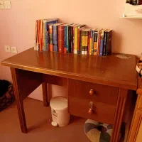 میز تحریر چوبی