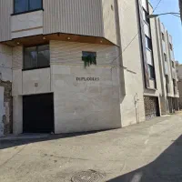 طبقه سوم ۸۵ متری خ وحید