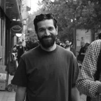 عکاس و فیلمبردارم