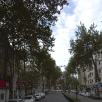 اجاره مغازه گلسار بلوارگیلان/۷۰متر کف+۷۰متر بالکن