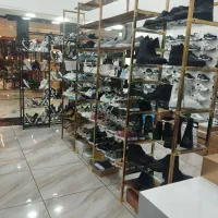 ویترین مغازه