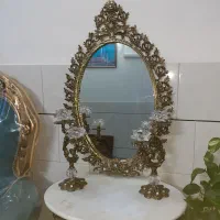 آینه و شمعدان برنزی