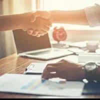 استخدام بانوان