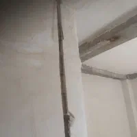 کند کاری سیم کشی و لوله کشی و سورخ کاری|خدمات پیشه و مهارت|ارومیه, |دیوار