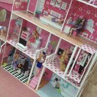 خانه باربی خیلی بزرگ