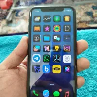 اپل iPhone 11 با حافظهٔ ۶۴ گیگابایت