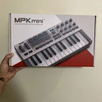نسل جدید میدی کنترلر آکای akai mpk mini 4