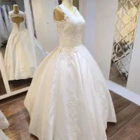 لباس فروشی عروس|لباس|یزد, |دیوار