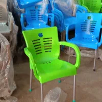 صندلی پلاستیکی اپل دسته دار کد۶۰۰