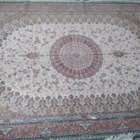 فرش کرم در حد نو|فرش|بروجرد, |دیوار