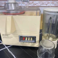 آبمیوه گیر نانیوا سالم با وسایل جانبی