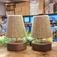 آباژور چوبی دست‌ساز مینیمال رومیزی|چراغ خواب و آباژور|سیرجان, |دیوار