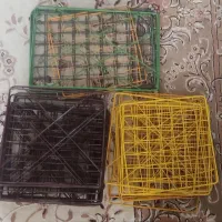 تعدادی قفسه