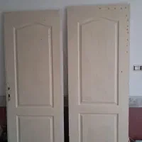 سه عدد درب چوبی سالم