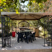 لوکیشن تولیدمحتوا ویژه بلاگرها|اجارهٔ کوتاهمدت دفتر کار و فضای آموزشی|چهارباغ, |دیوار