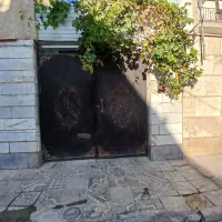 در حیاط|مصالح و تجهیزات ساختمان|آبیک, |دیوار