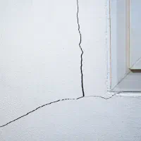 رنگ امیزی و نقاشی ساختمان+ ترمیم ترک دیوارها|خدمات پیشه و مهارت|جیرفت, |دیوار