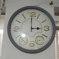 ساعت دیواری