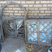 سه عددپنجره قجار یا پهلوی تقریبا سالم