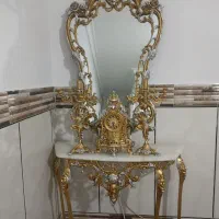 آینه به همراه کنسول وساعت وشمعدانی
