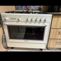 اجاق گاز فر دار