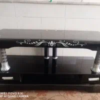 میز تلویزیون شیشه ای