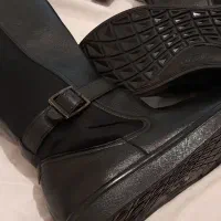 نو چکمه طبی چرم طبیعی برند دنیلی