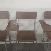 صندلی دانشجوی