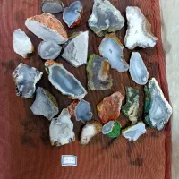 سنگ های قیمتی و کلکسیونی