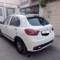 کوییک R مدل ۱۴۰۲ سفید مشکی