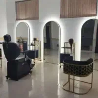 استخدام آرایشگر خانم واقا. با قرارداد وبیمه