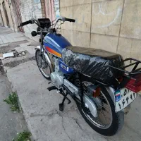 موتور مدل 82تمیز و خوش رکاب خونگی