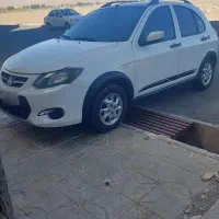 کوییک R سفید مشکی کارمندی
