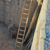 نردبان چوبی محکم ودرجه یک