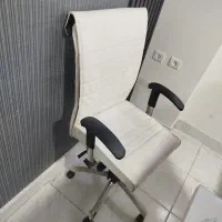 میز و صندلی در حد نو|مبلمان اداری|مهاباد (آذربایجان غربی), |دیوار