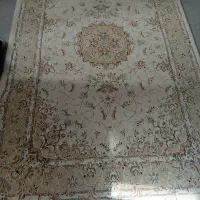 فرش ماشینی سالم و تمیز